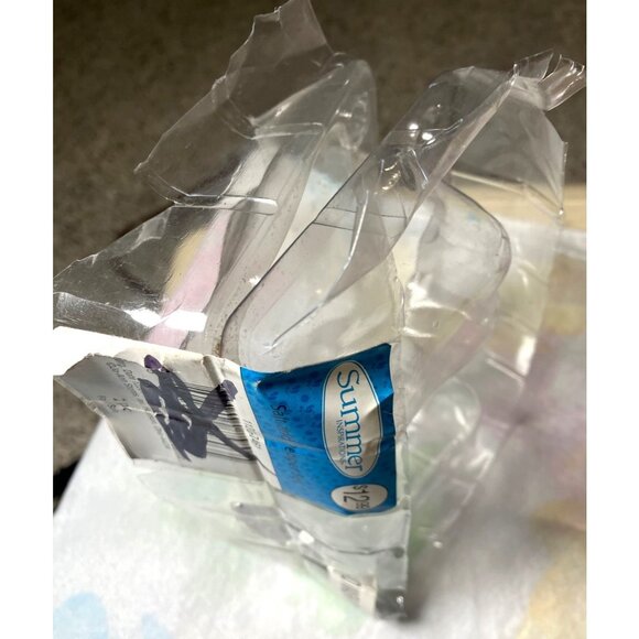 Zest Gardens Sweet Pepper Green Red Salt and Pepper shaker set - Picture 8 of 9